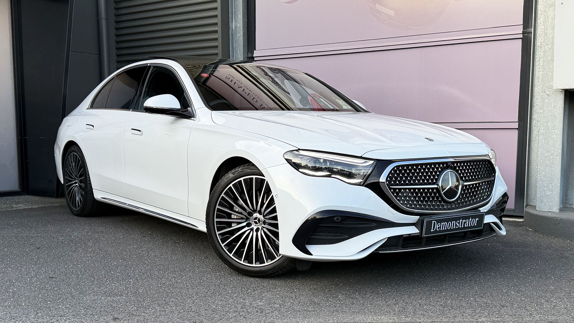 E 300 