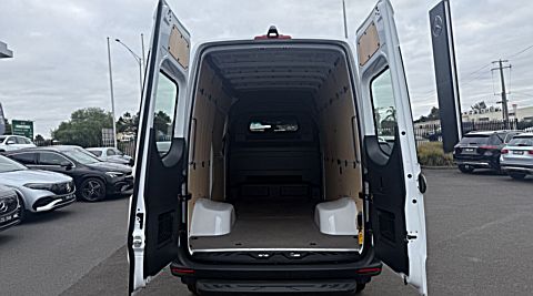 Mercedes-Benz Sprinter 517CDI MWB