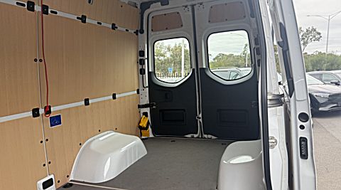 Mercedes-Benz Sprinter 517CDI MWB
