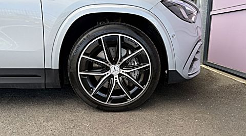 Mercedes-AMG GLA 35