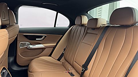 E 200 Sedan